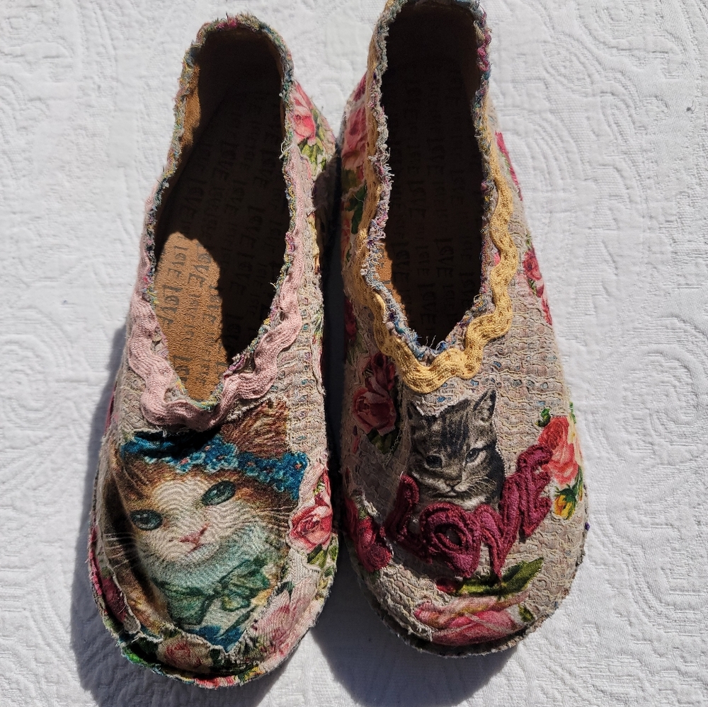 Magnolia Pearl slip ons